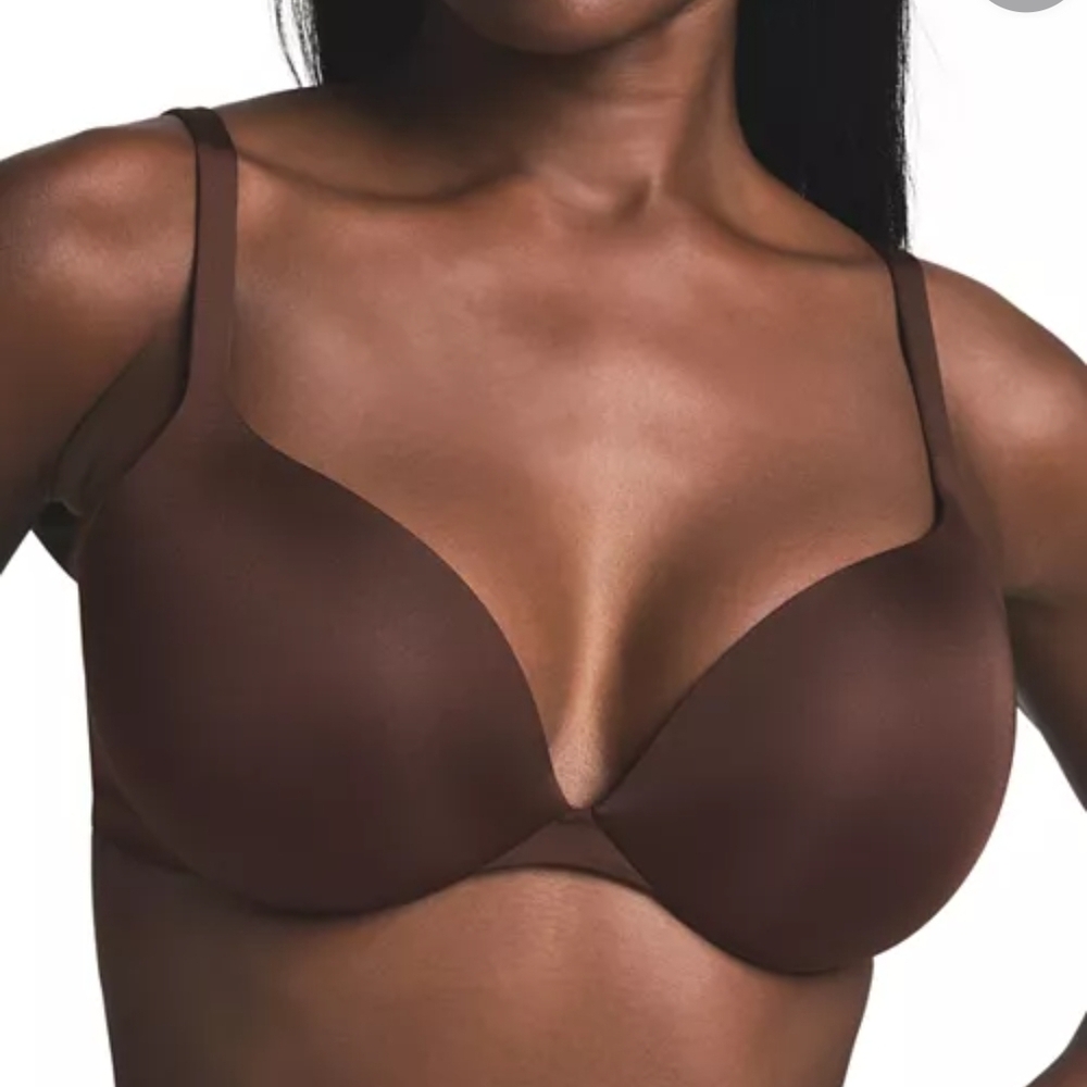 SKIMS Ultimate Push Up Plunge Bra in color COCOA 34DDD (F)